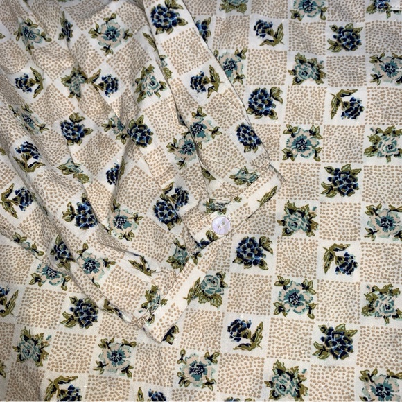 Universal Thread Womens Size XL Cream Floral Checkered Poet Blouse Half Button - Picture 9 of 11